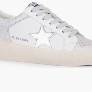 Vintage Havana White and Gray Star Sneakers